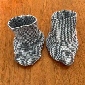 🍓3/$10 George Organic Cotton Baby Booties size 0-3m